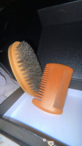 QB’s Wood Brush & Comb